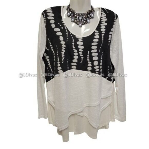 Long Sleeve Top Black & White Asymmetrical Hemline Loose Fitting- Size S, M - Picture 1 of 6
